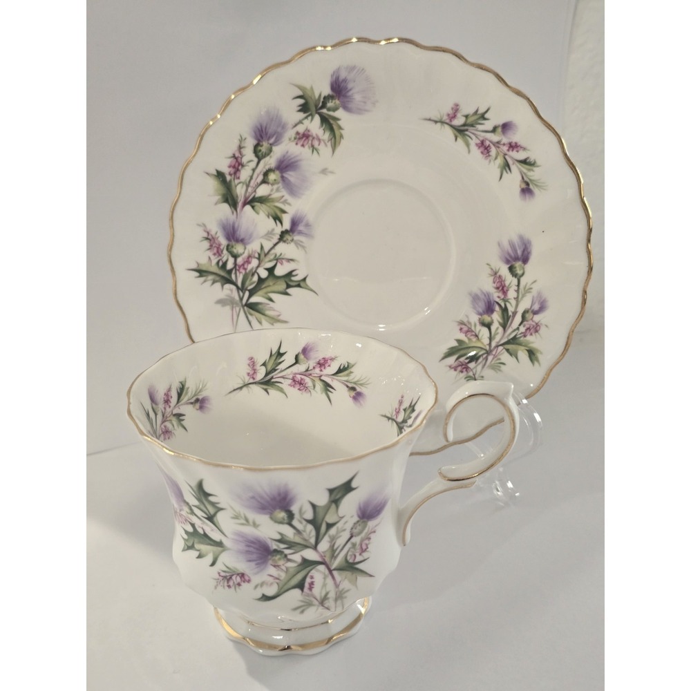 Queen Anne Lochinvar Thistle Teacup Tea Cup And Saucer